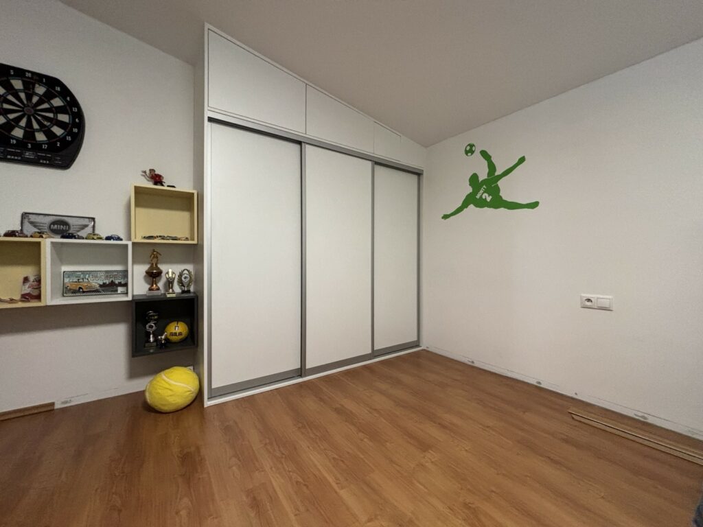 Vestavěná skříň od TruhlArt